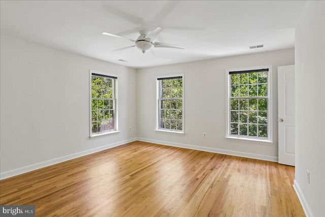 11720 GLEN CT, Potomac, MD 20854