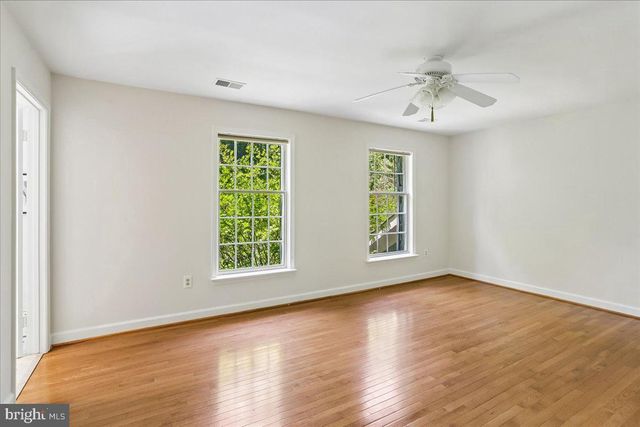11720 GLEN CT, Potomac, MD 20854