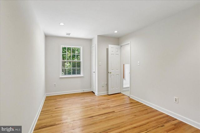 11720 GLEN CT, Potomac, MD 20854