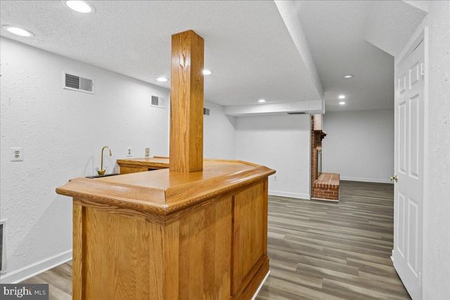 11720 GLEN CT, Potomac, MD 20854