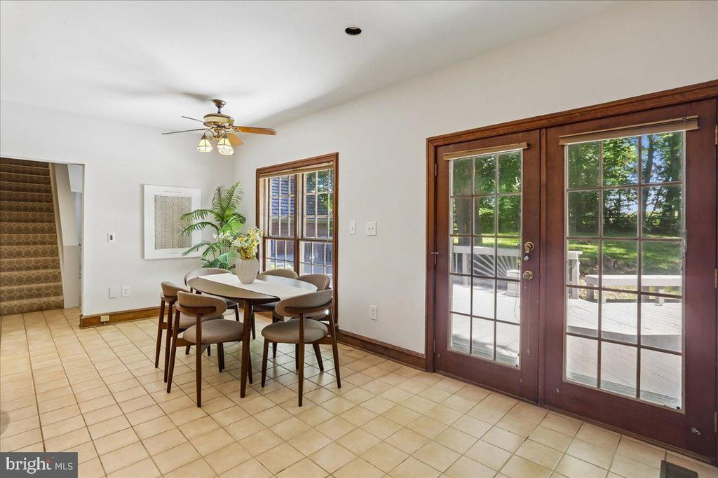 Image 32 of property listing at 11720 GLEN CT, Potomac, MD 20854