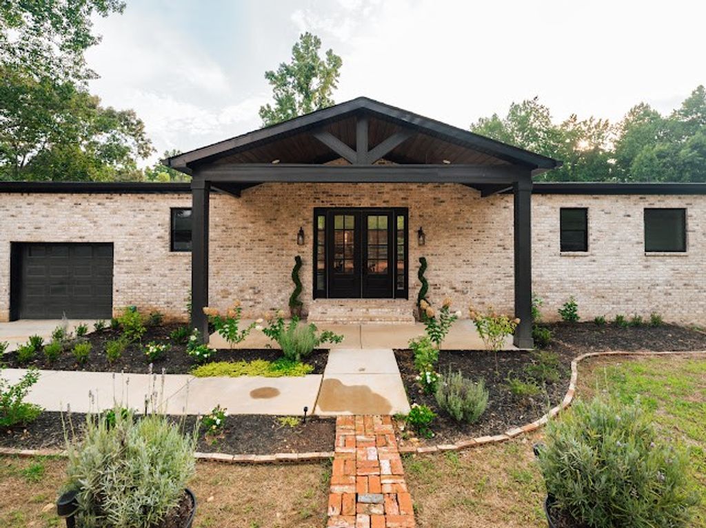 6277 Gordon Lawrence Rd, Santa Fe, TN 38482