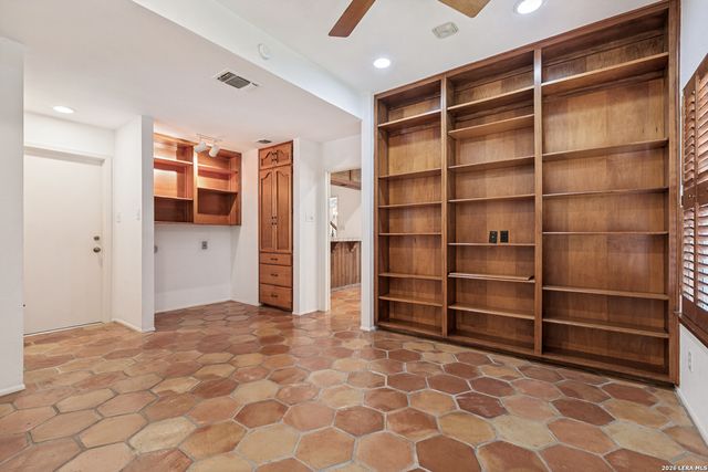 3947 Morgans Creek, San Antonio, TX 78230