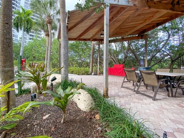 3400 NE 192nd Street LPH7, Aventura, FL 33180