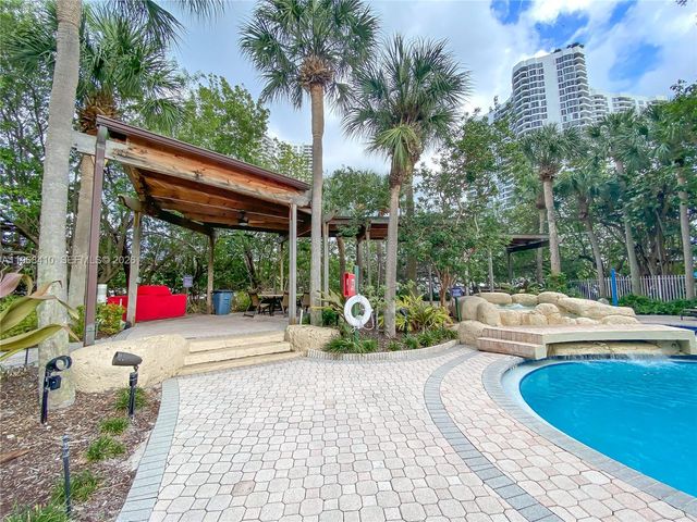 3400 NE 192nd Street LPH7, Aventura, FL 33180