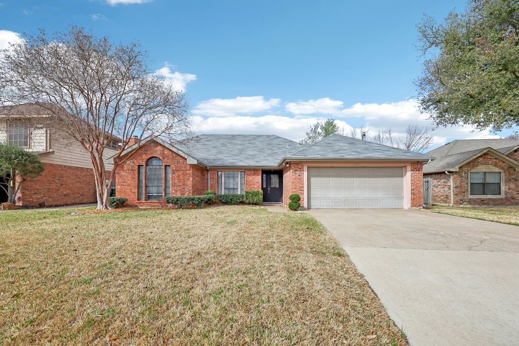 2209 Sheffield Court, Flower Mound, TX 75028