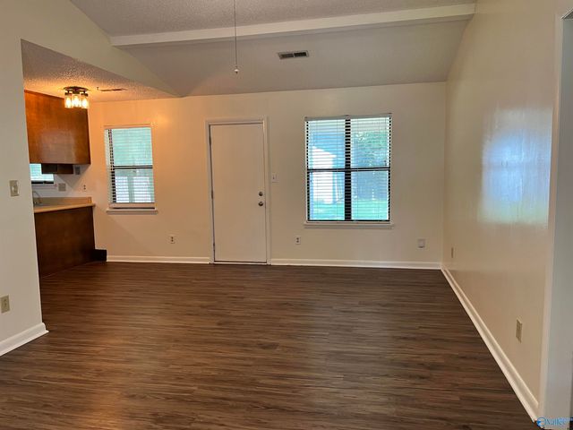 9718 Wallwood Drive, Huntsville, AL 35803