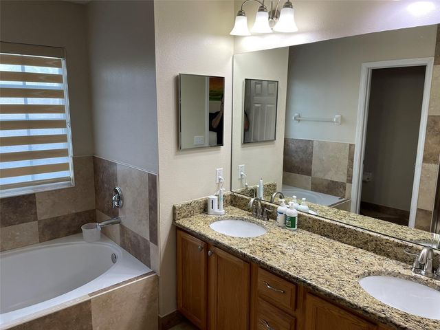 6941 BELT LINK LOOP, Wesley Chapel, FL 33545