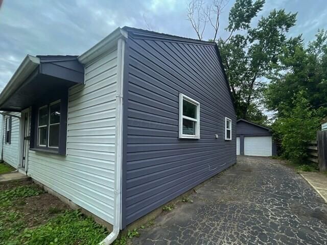 1091 S Hampton Road, Columbus, OH 43227