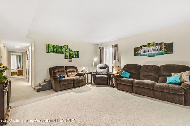 1042 Grenoble Lane A, Lansing, MI 48917