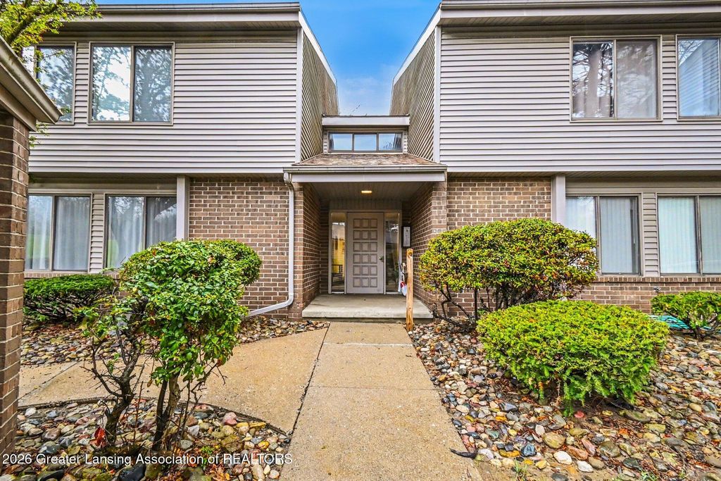 1042 Grenoble Lane A, Lansing, MI 48917