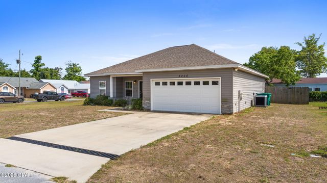 5206 Robins Court, Panama City, FL 32404