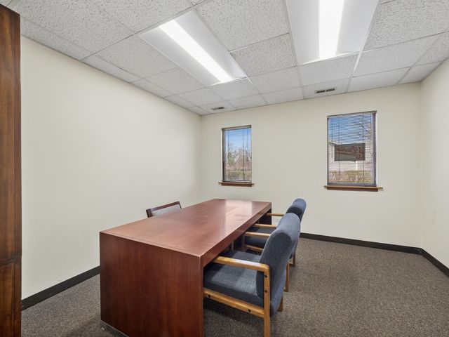 1204 E Central Road, Arlington Heights, IL 60005