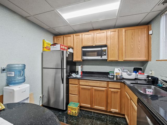 1204 E Central Road, Arlington Heights, IL 60005