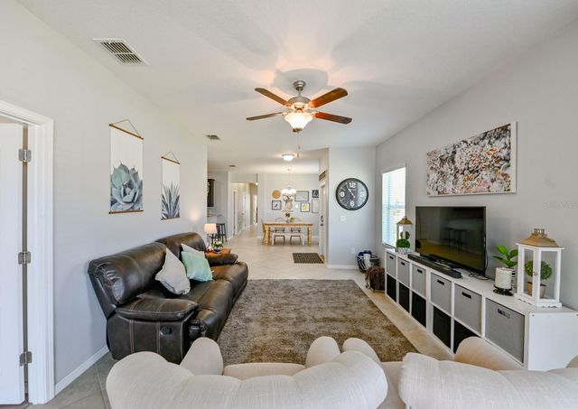 13529 CREST LAKE DR, Hudson, FL 34669