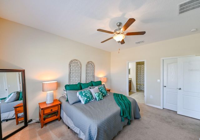13529 CREST LAKE DR, Hudson, FL 34669