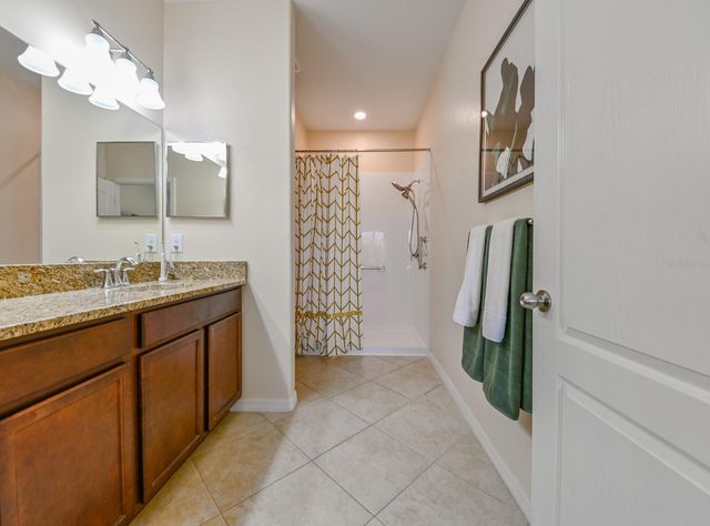 13529 CREST LAKE DR, Hudson, FL 34669