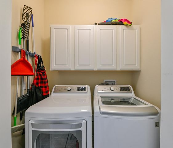 13529 CREST LAKE DR, Hudson, FL 34669