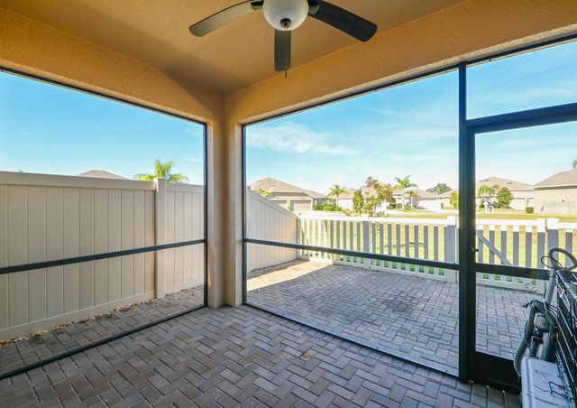 13529 CREST LAKE DR, Hudson, FL 34669