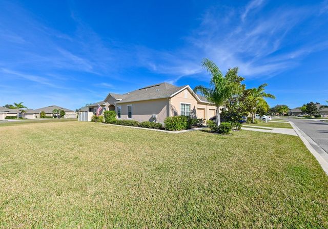 13529 CREST LAKE DR, Hudson, FL 34669