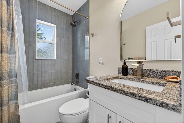 768 53RD TERRACE N, St Petersburg, FL 33703