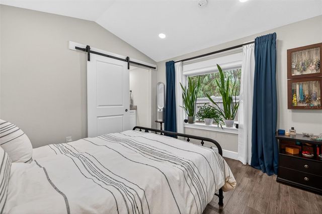 768 53RD TERRACE N, St Petersburg, FL 33703