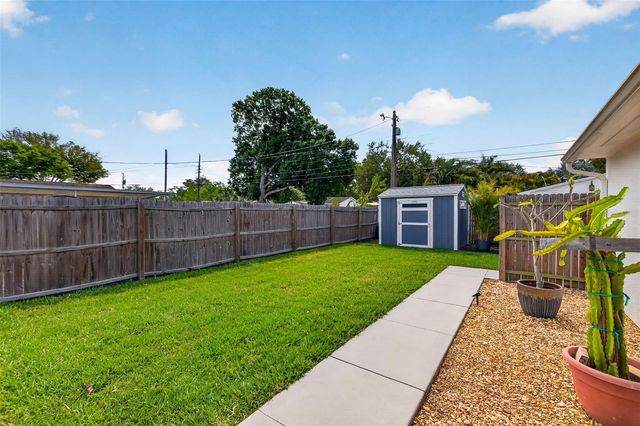 768 53RD TERRACE N, St Petersburg, FL 33703