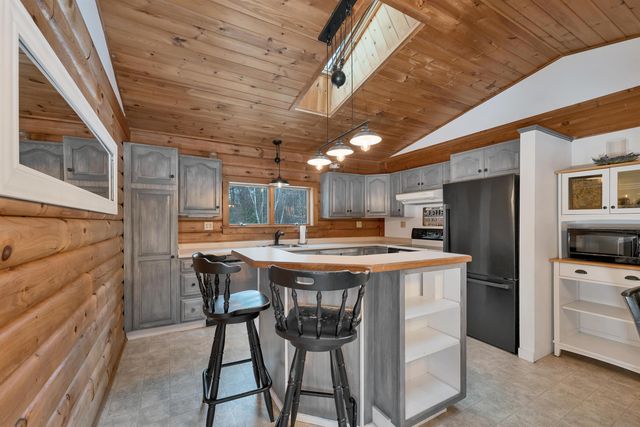 233 Ossipee Mountain Road, Moultonborough, NH 03254