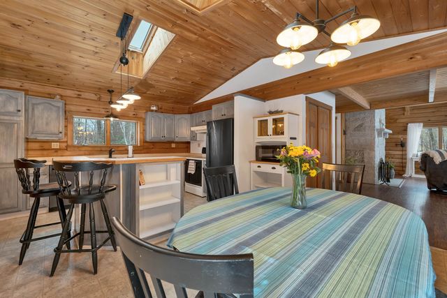 233 Ossipee Mountain Road, Moultonborough, NH 03254