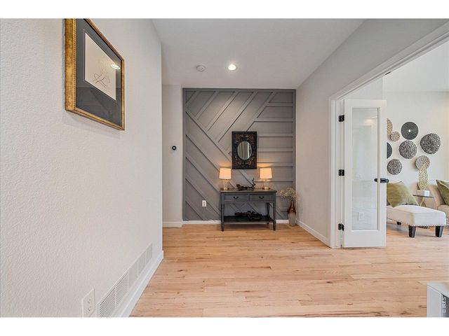 467 Harrison St, Denver, CO 80206