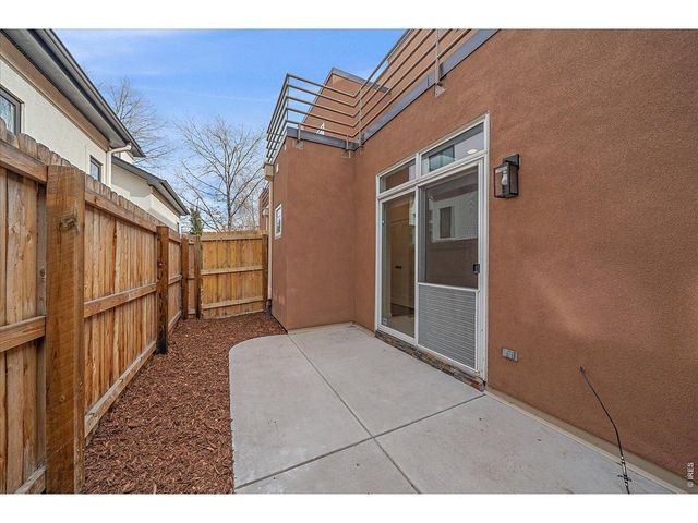467 Harrison St, Denver, CO 80206