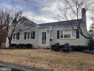 4626 WOODFIELD RD, Bethesda, MD 20814