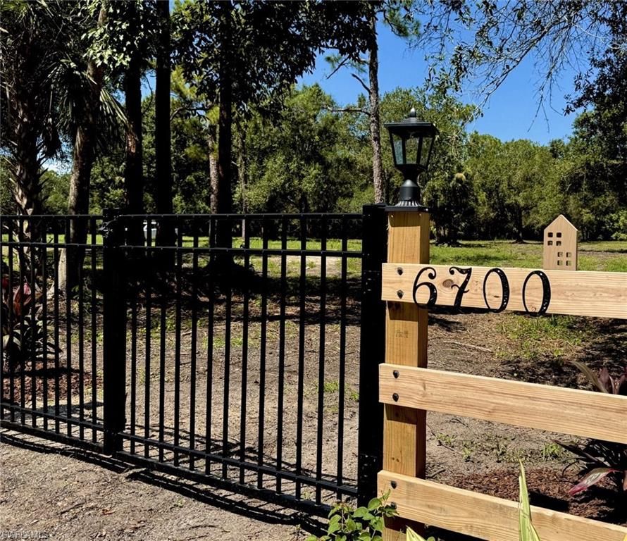 6700 Louella DR, FORT MYERS, FL 33905 — photo 3