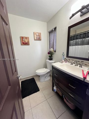 17401 SW 140th Ct, Miami, FL 33177