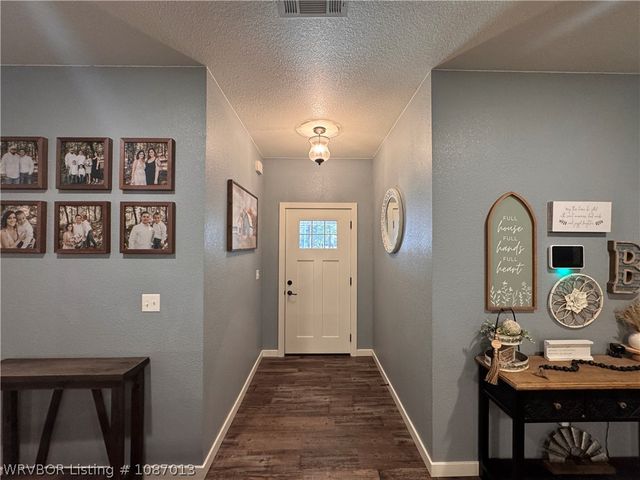 32811 Webb Lane, Poteau, OK 74953