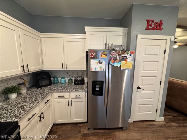 32811 Webb Lane, Poteau, OK 74953