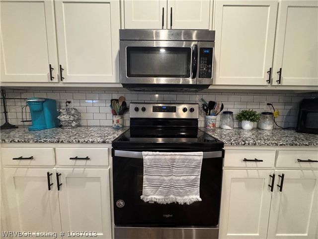 32811 Webb Lane, Poteau, OK 74953