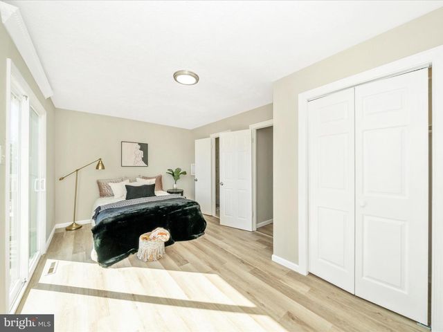 18 VILLA CAPRI CIR, Baltimore, MD 21221