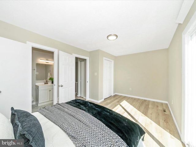 18 VILLA CAPRI CIR, Baltimore, MD 21221