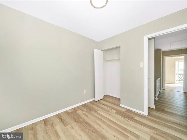 18 VILLA CAPRI CIR, Baltimore, MD 21221