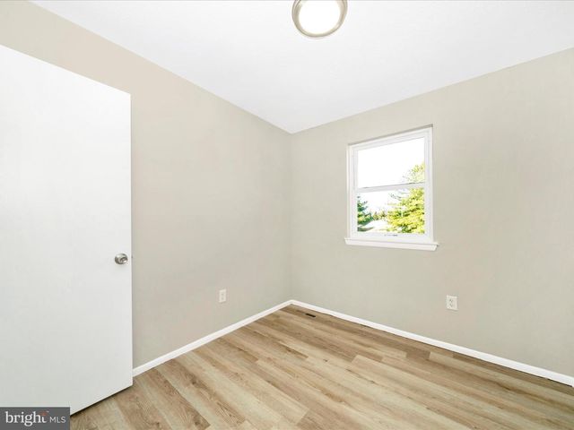 18 VILLA CAPRI CIR, Baltimore, MD 21221