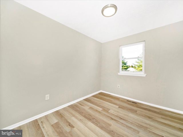 18 VILLA CAPRI CIR, Baltimore, MD 21221