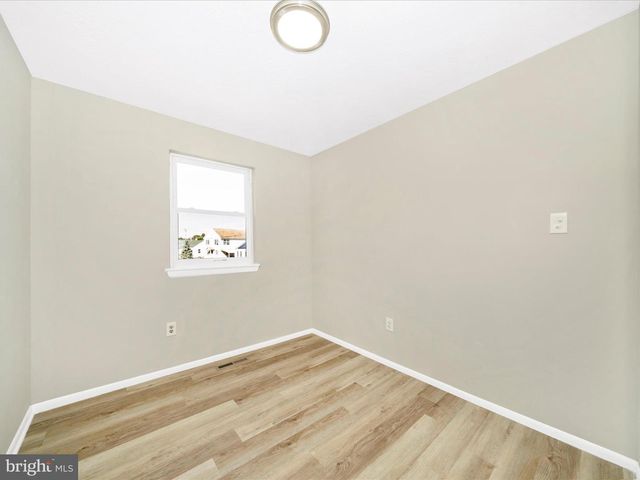 18 VILLA CAPRI CIR, Baltimore, MD 21221