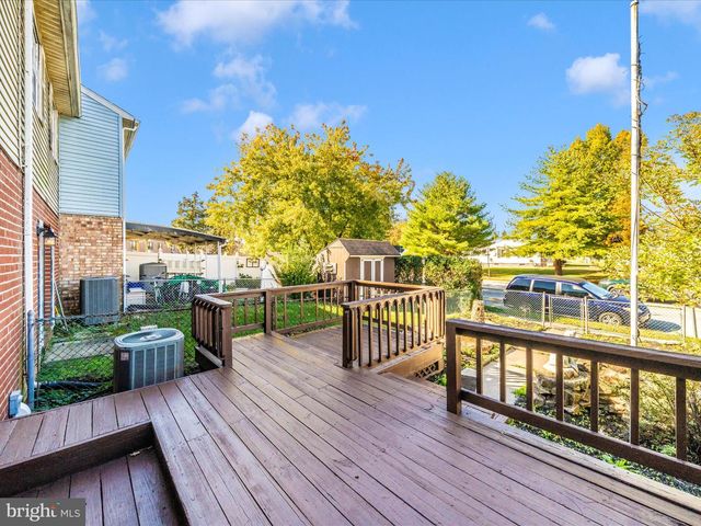 18 VILLA CAPRI CIR, Baltimore, MD 21221