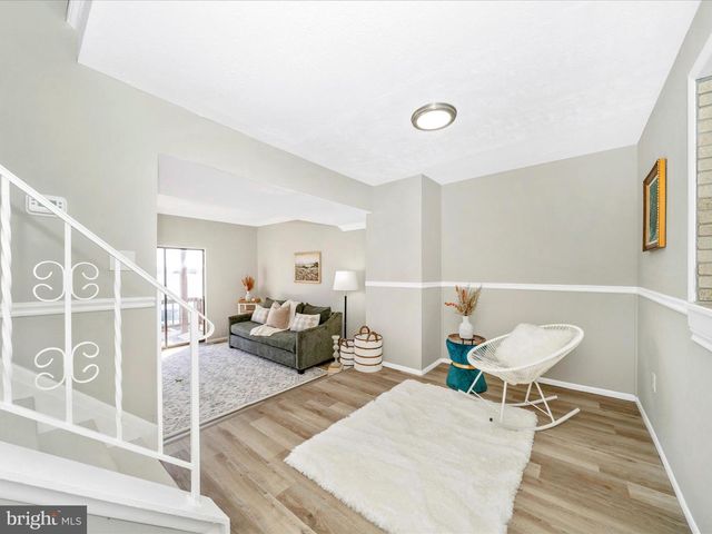 18 VILLA CAPRI CIR, Baltimore, MD 21221