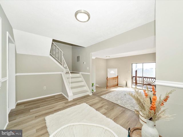 18 VILLA CAPRI CIR, Baltimore, MD 21221