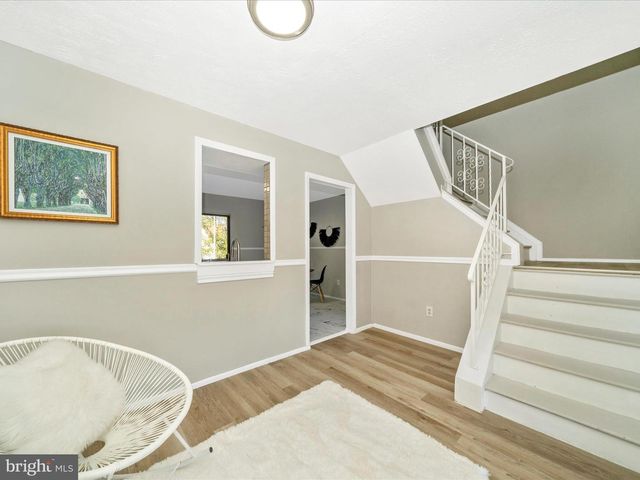 18 VILLA CAPRI CIR, Baltimore, MD 21221