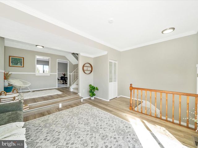 18 VILLA CAPRI CIR, Baltimore, MD 21221