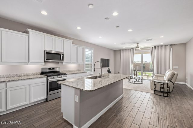 27914 N 19TH Drive, Phoenix, AZ 85085