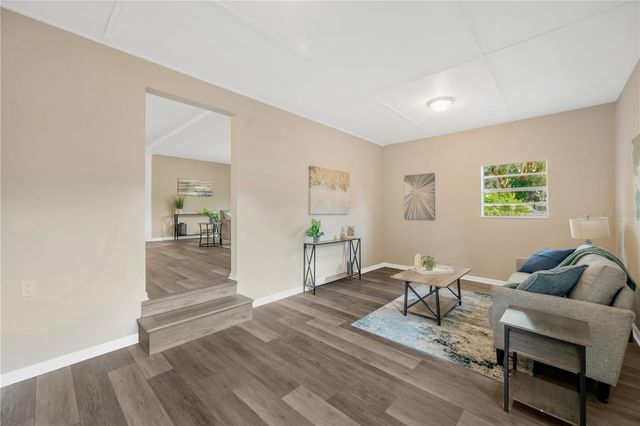 2503 ELM STREET, Seffner, FL 33584